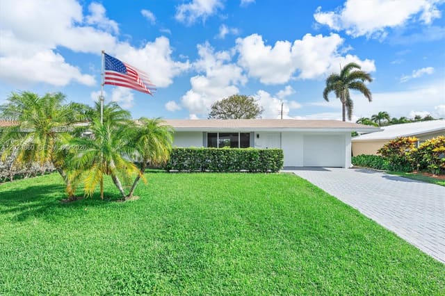 7860 NW 12th Street, sold in Boulevard Heights Sec 8, Pembroke Pines, FL