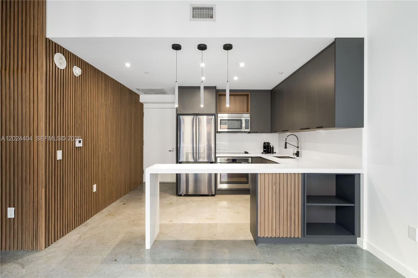 151 SE 1st Street 905, Miami, FL 33131 photo 5