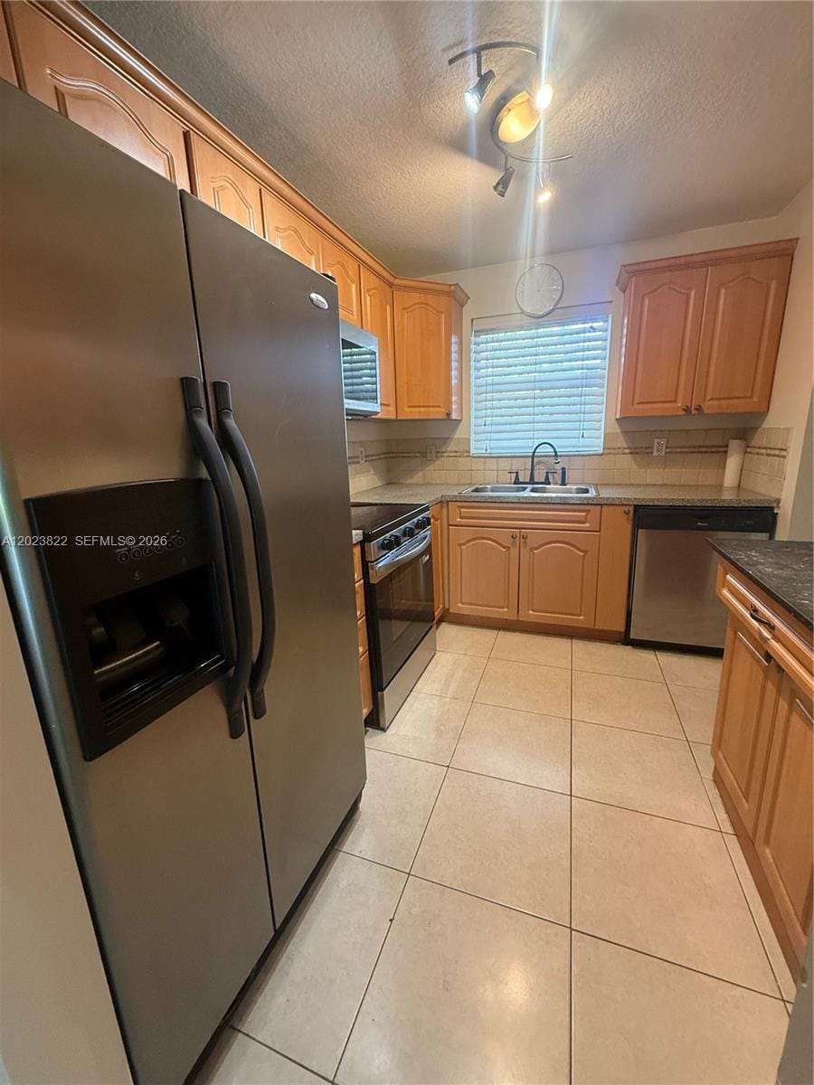 5080 SW 64th Avenue 104 — photo 2