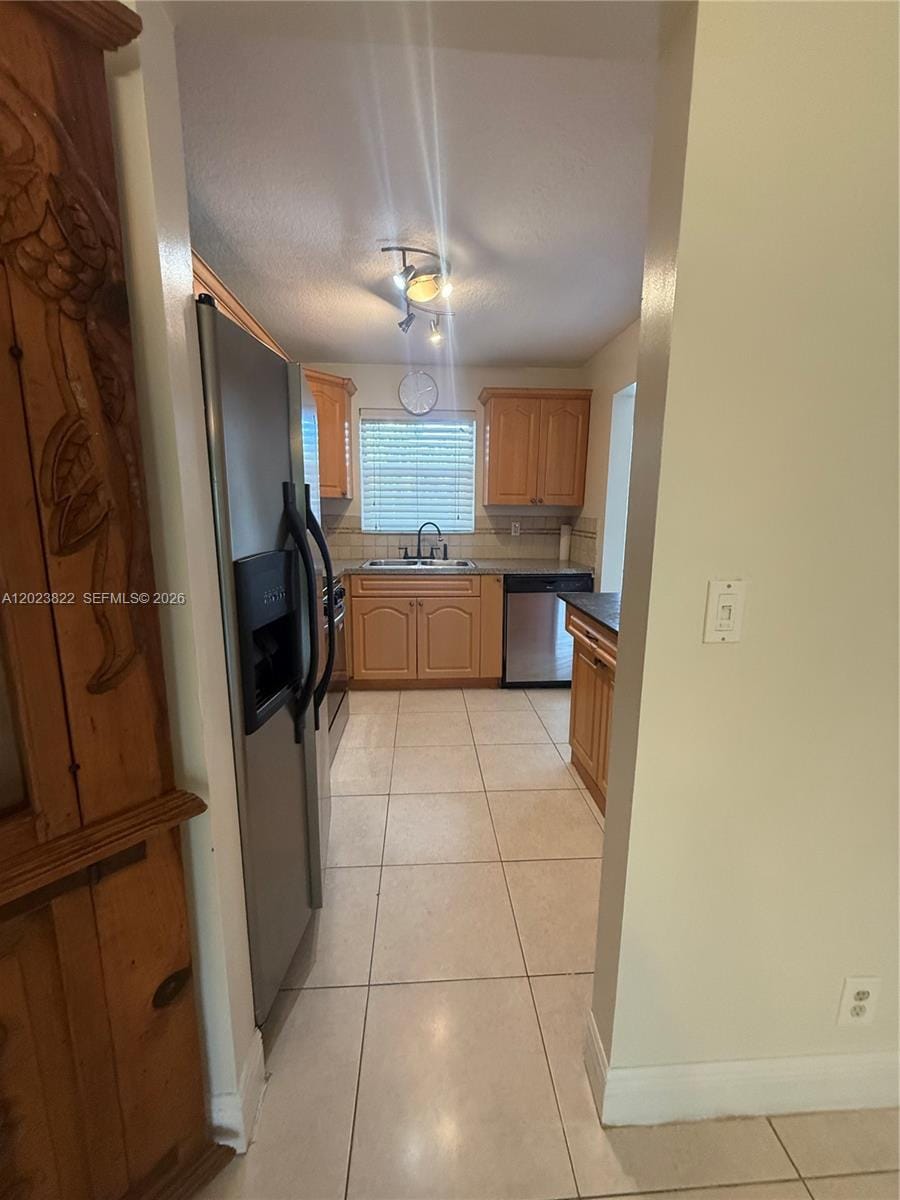 5080 SW 64th Avenue 104 — photo 4