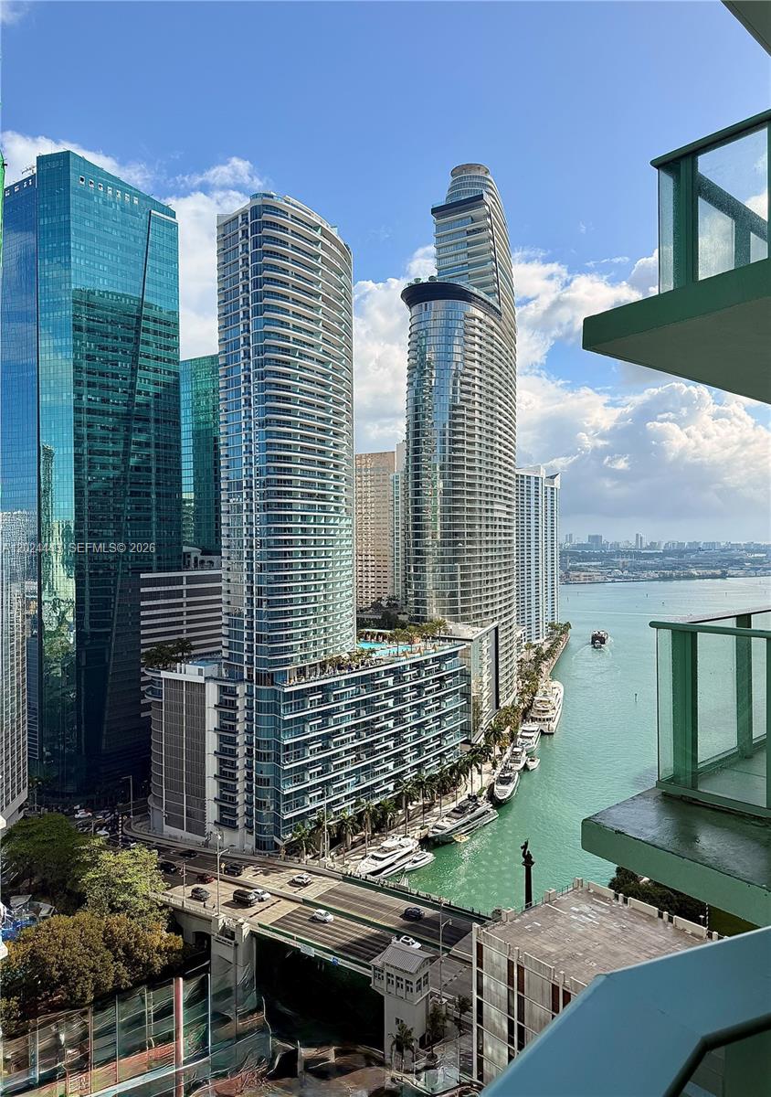 77 SE 5th Street 2305, Miami, FL 33131, Miami