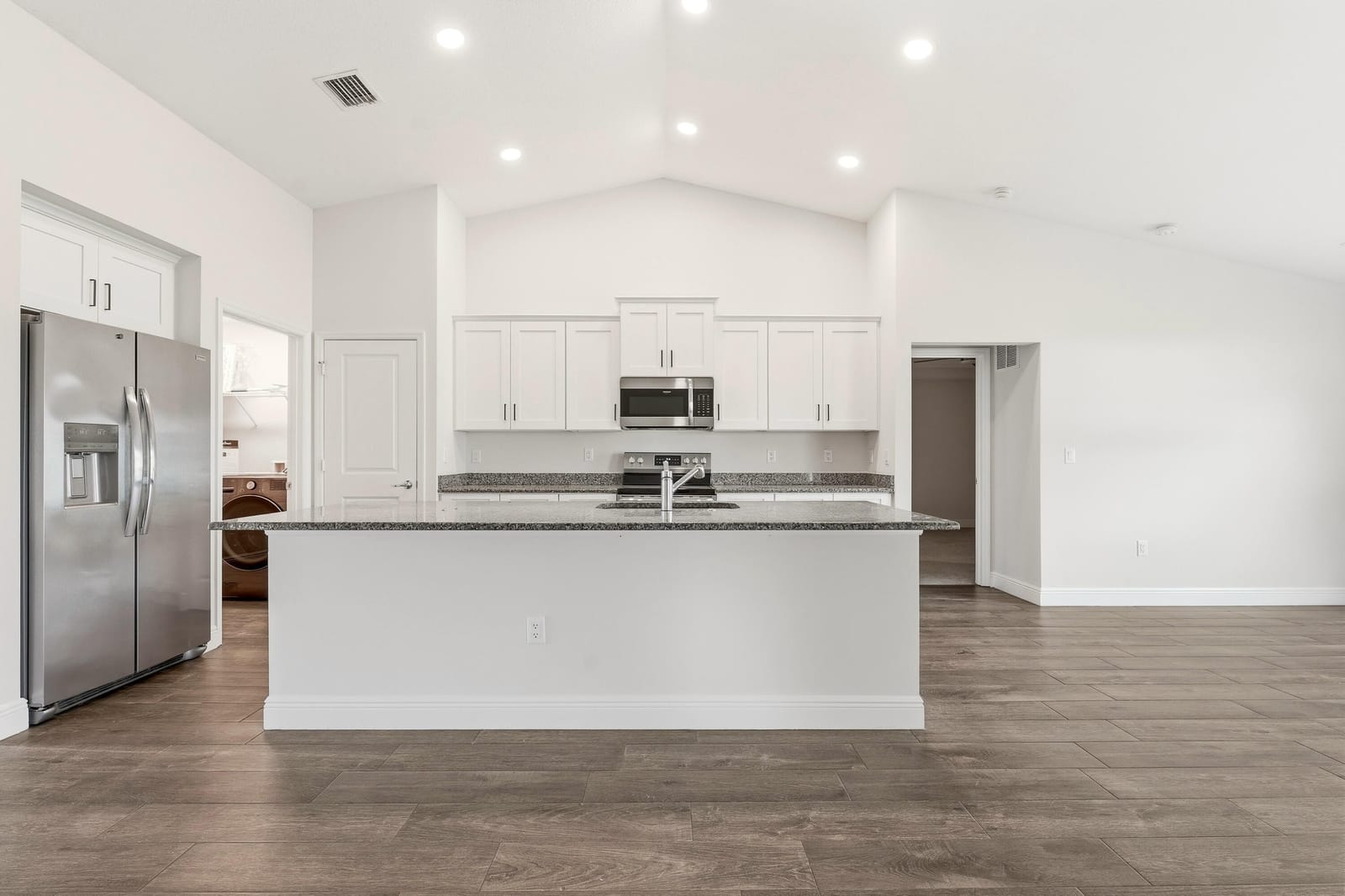 1692 SW Alvaton Avenue — photo 10