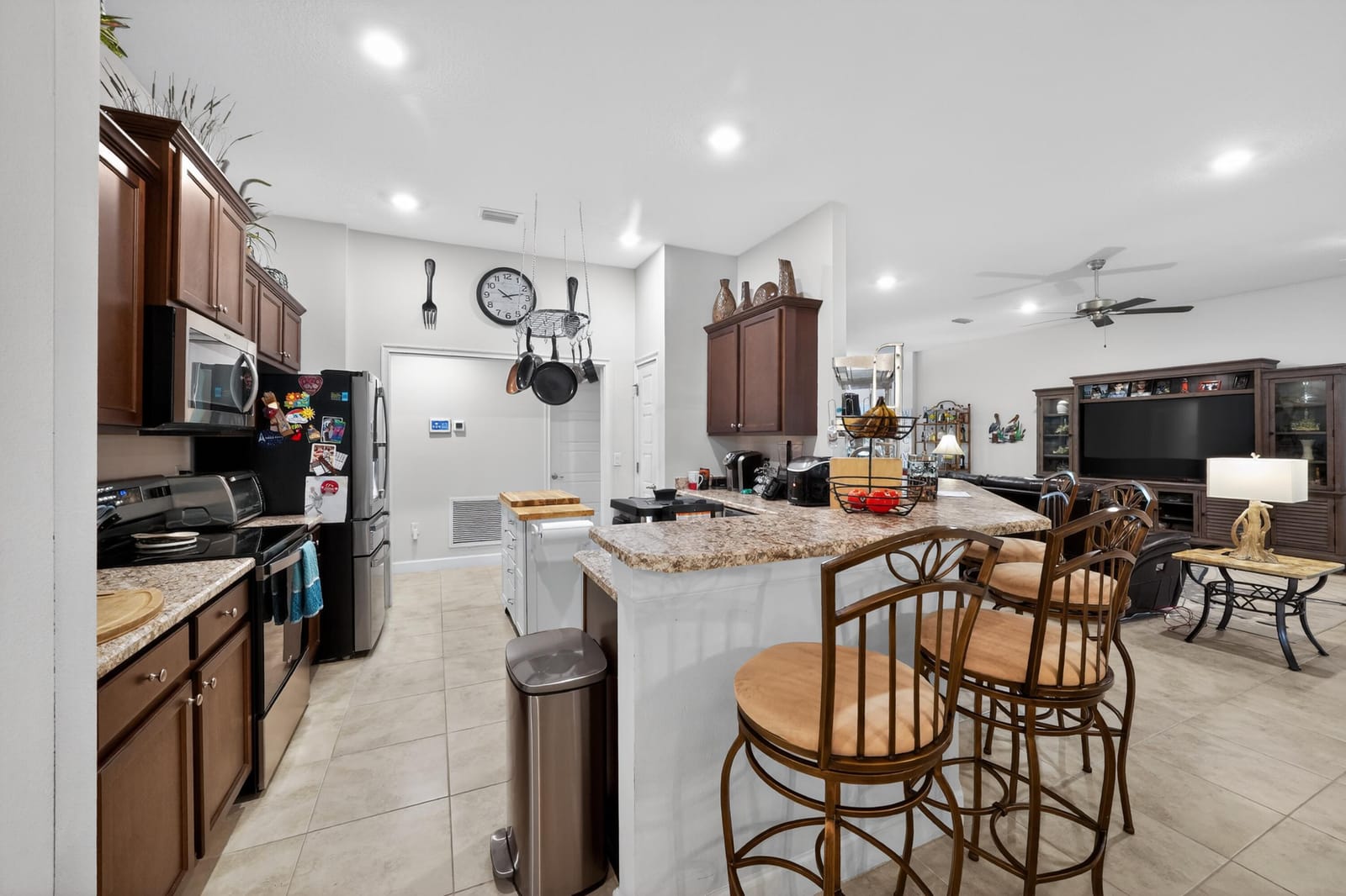 1858 SW Mackenzie Street — photo 4