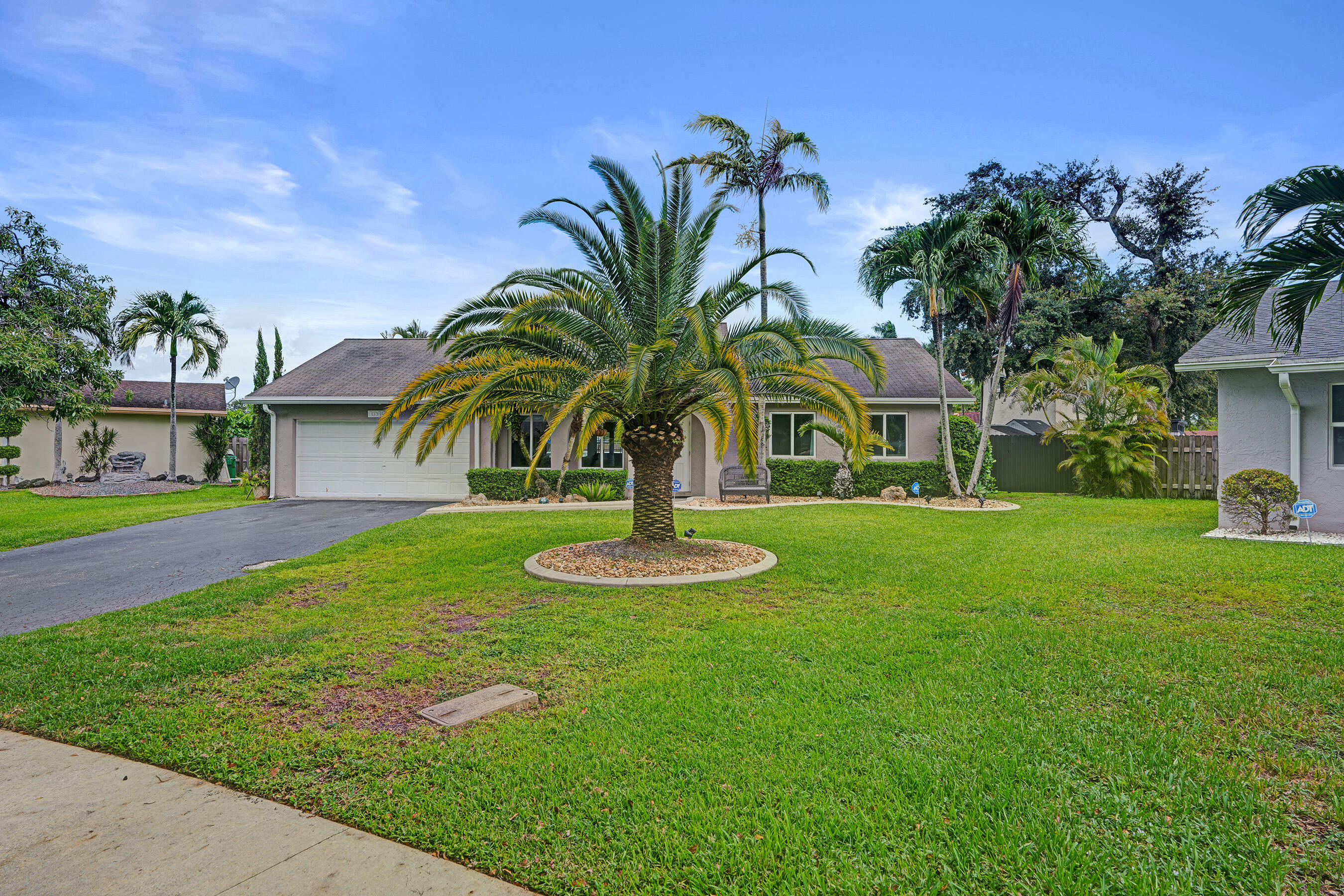 10141 SW 49th Court, Cooper City, FL 33328 photo 2
