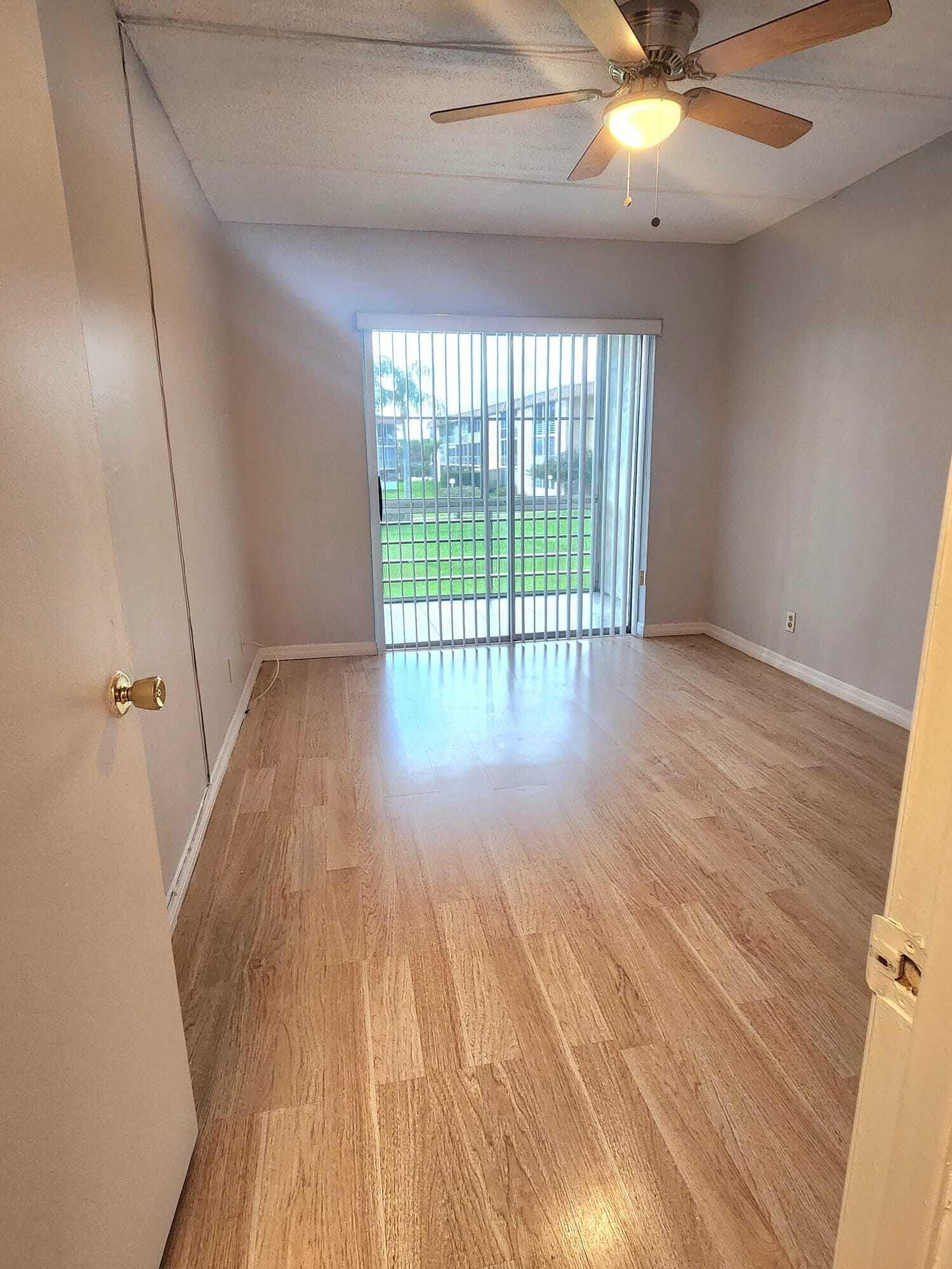 100 Village Green Circle E B212 — photo 3