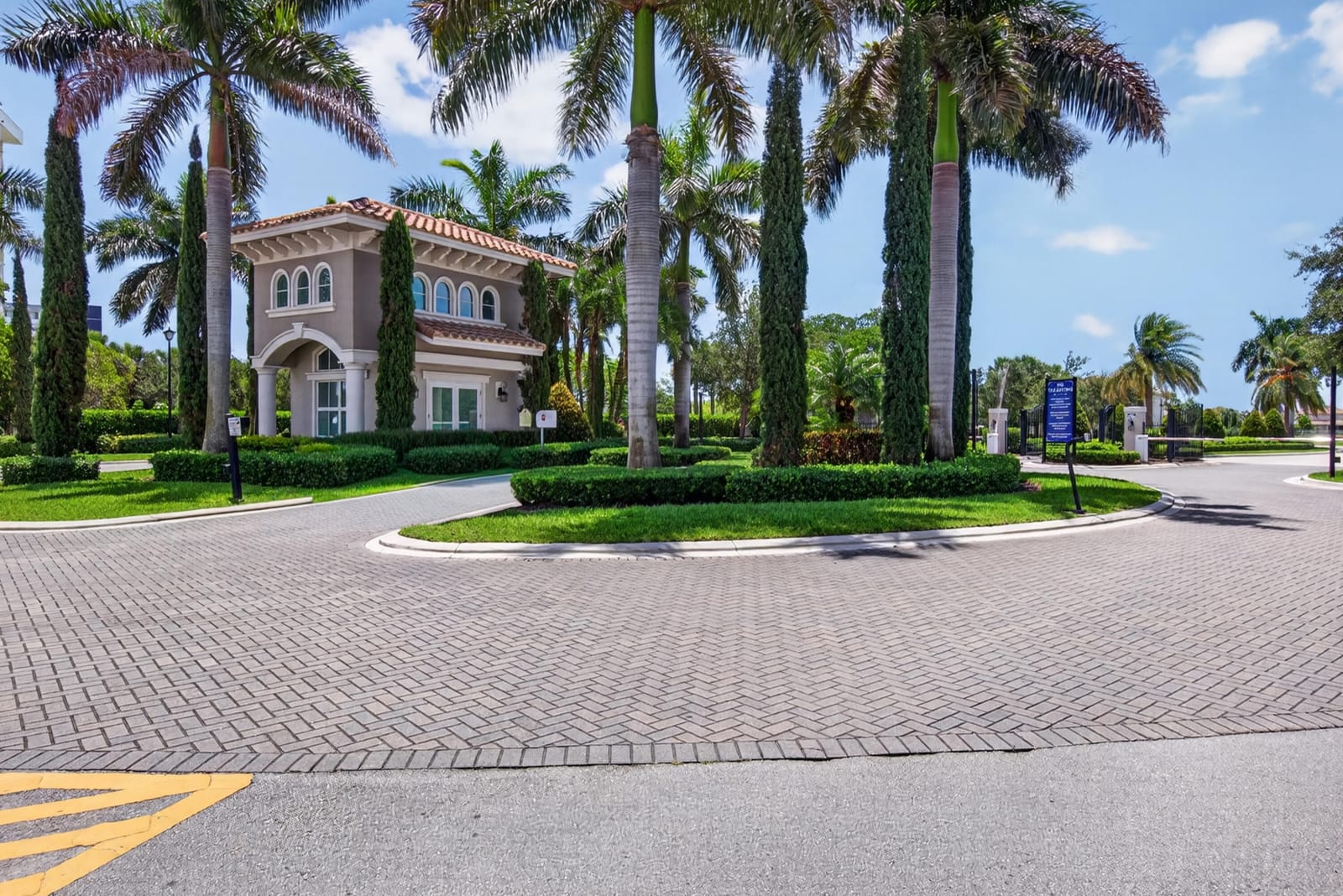 4715 Eucalyptus Drive, Hollywood, FL 33021 photo 1