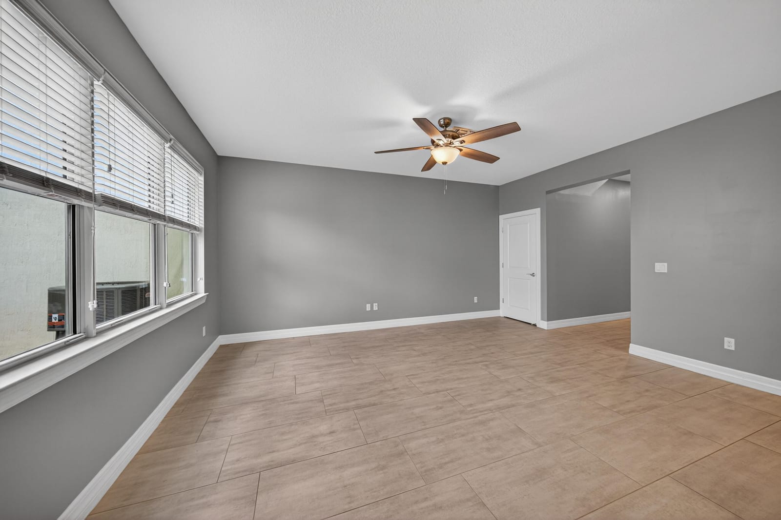 4715 Eucalyptus Drive, Hollywood, FL 33021 photo 11