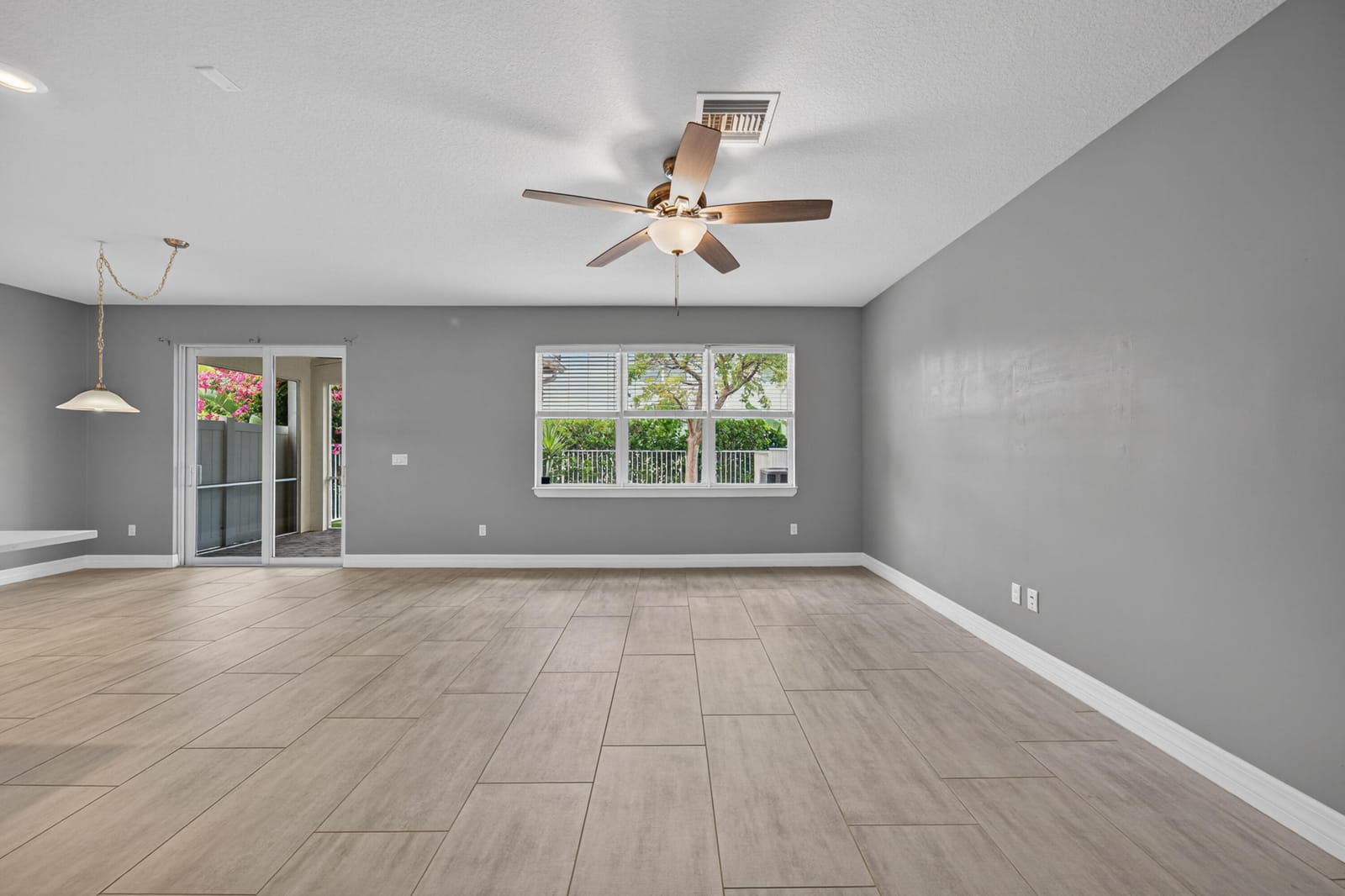 4715 Eucalyptus Drive, Hollywood, FL 33021 photo 12