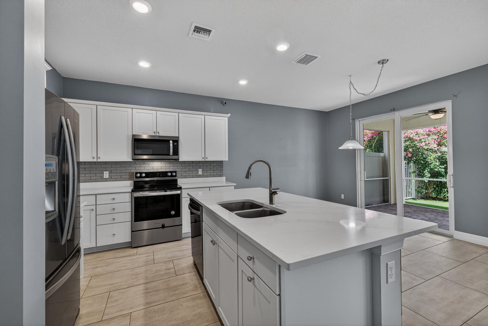 4715 Eucalyptus Drive, Hollywood, FL 33021 photo 17