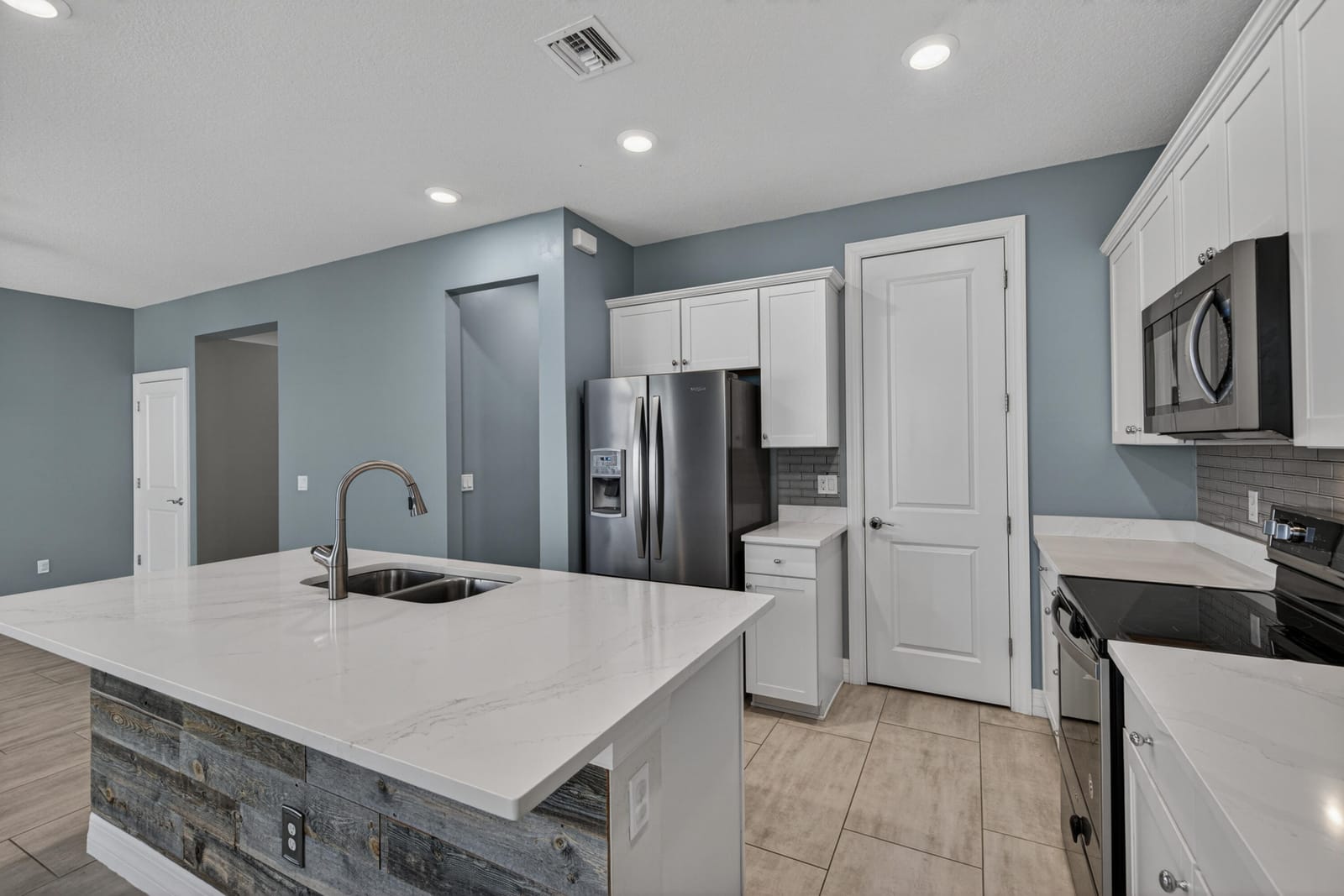 4715 Eucalyptus Drive, Hollywood, FL 33021 photo 21