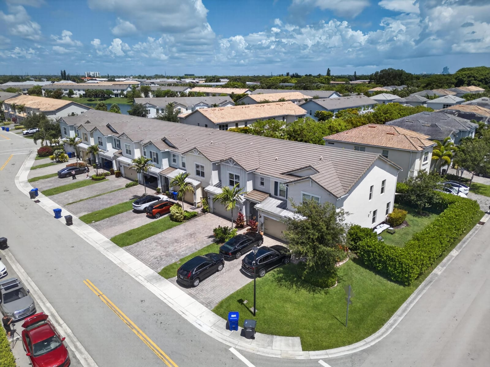 4715 Eucalyptus Drive, Hollywood, FL 33021 photo 4