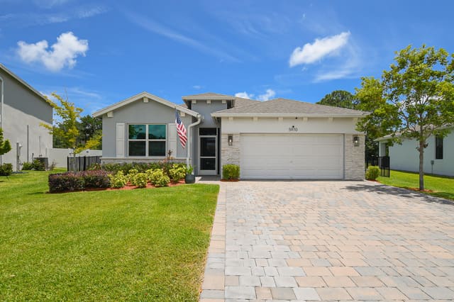 5970 SE Skyblue Circle, Kanner Lake (Aka Willow Pointe), Stuart, FL