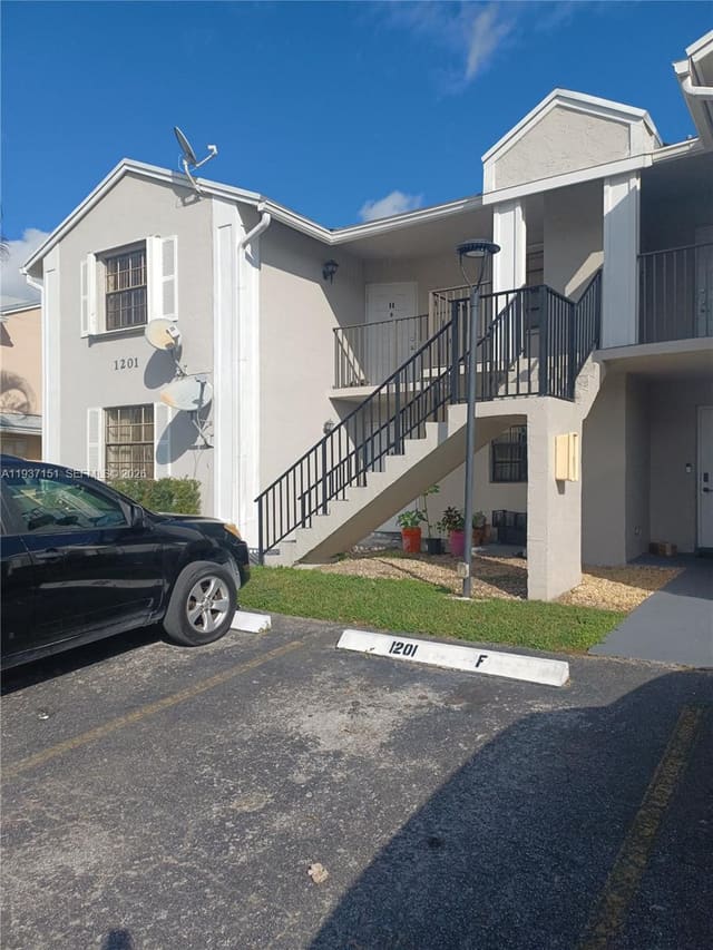 1201 N Liberty Avenue 1201E, Lakeshore, Homestead, FL