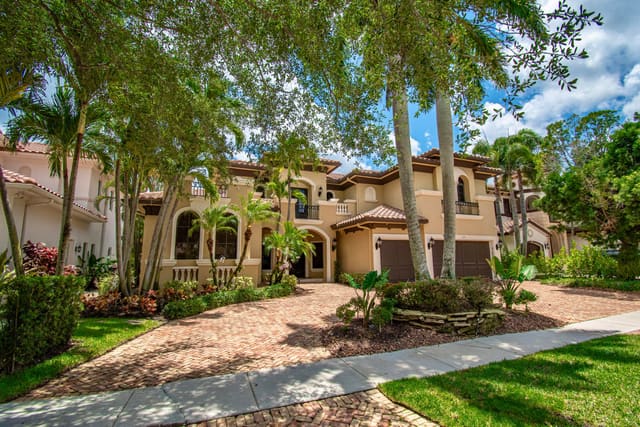 17690 Middlebrook Way, Oaks At Boca Raton, Boca Raton, FL