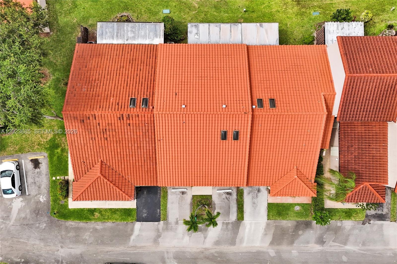 3273 W Inverrary Boulevard W, Lauderhill, FL 33319 photo 3