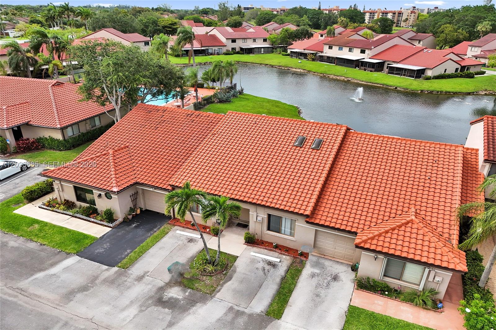 3273 W Inverrary Boulevard W, Lauderhill, FL 33319, Lauderhill