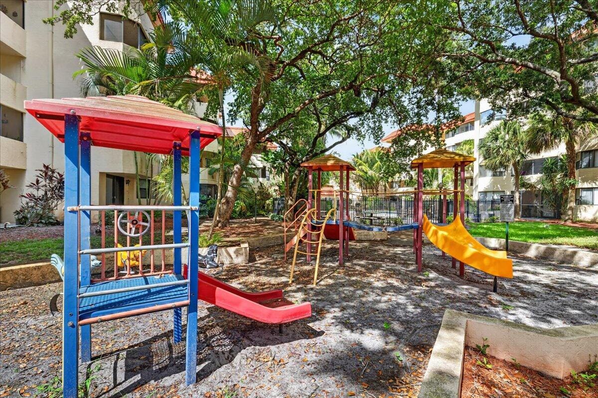7451 NW 16th Street 407, Plantation, FL 33313 photo 21