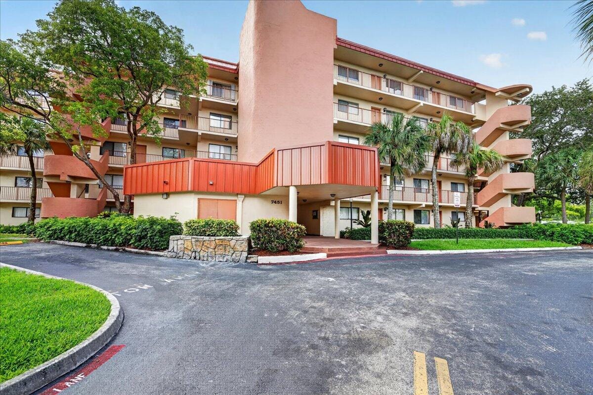 7451 NW 16th Street 407, Plantation, FL 33313 photo 27