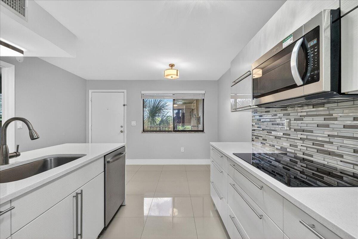 7451 NW 16th Street 407 — photo 4
