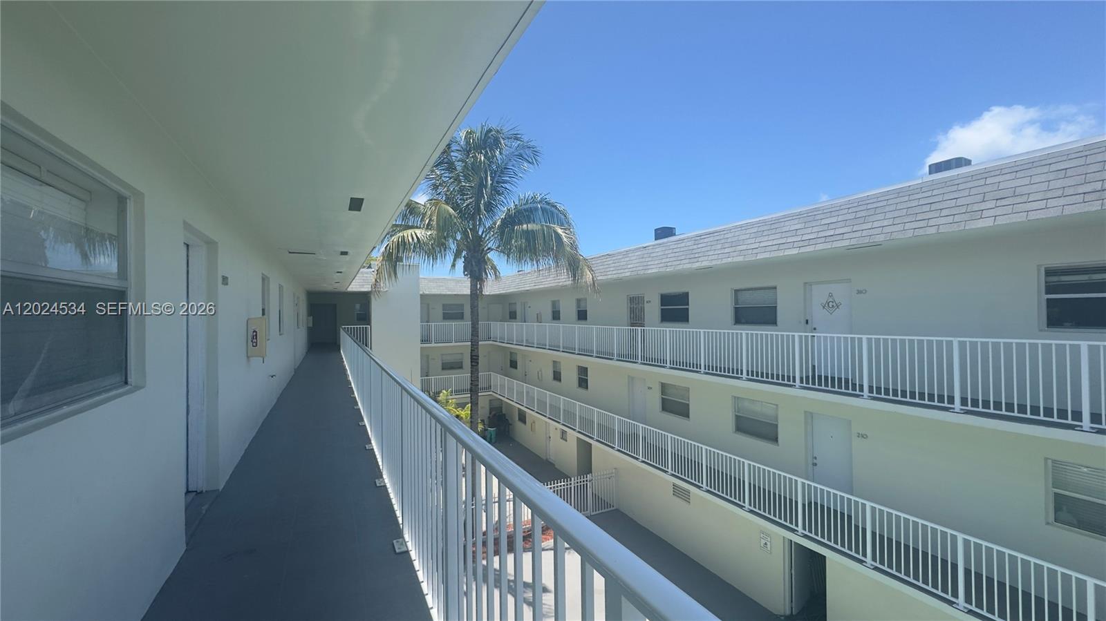 12890 NE 8th Avenue 302, North Miami, FL 33161, North Miami