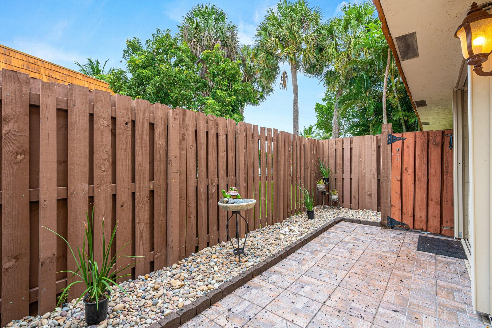 8321 S Coral Circle — photo 5