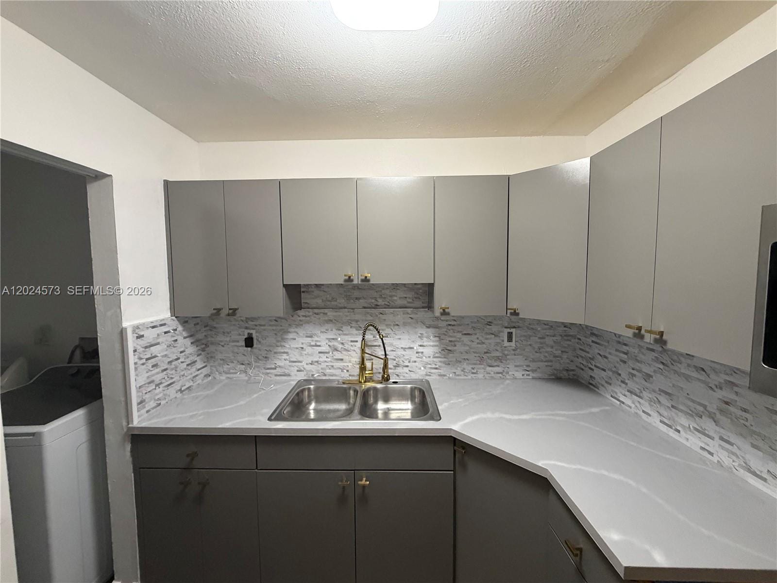 2769 NW 58th Terrace 2769 — photo 4