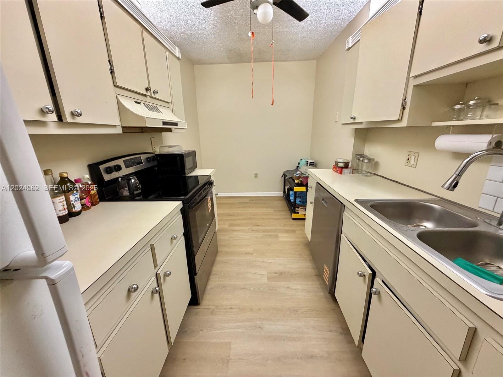 4001 Hillcrest Drive 609, Hollywood, FL 33021 photo 6