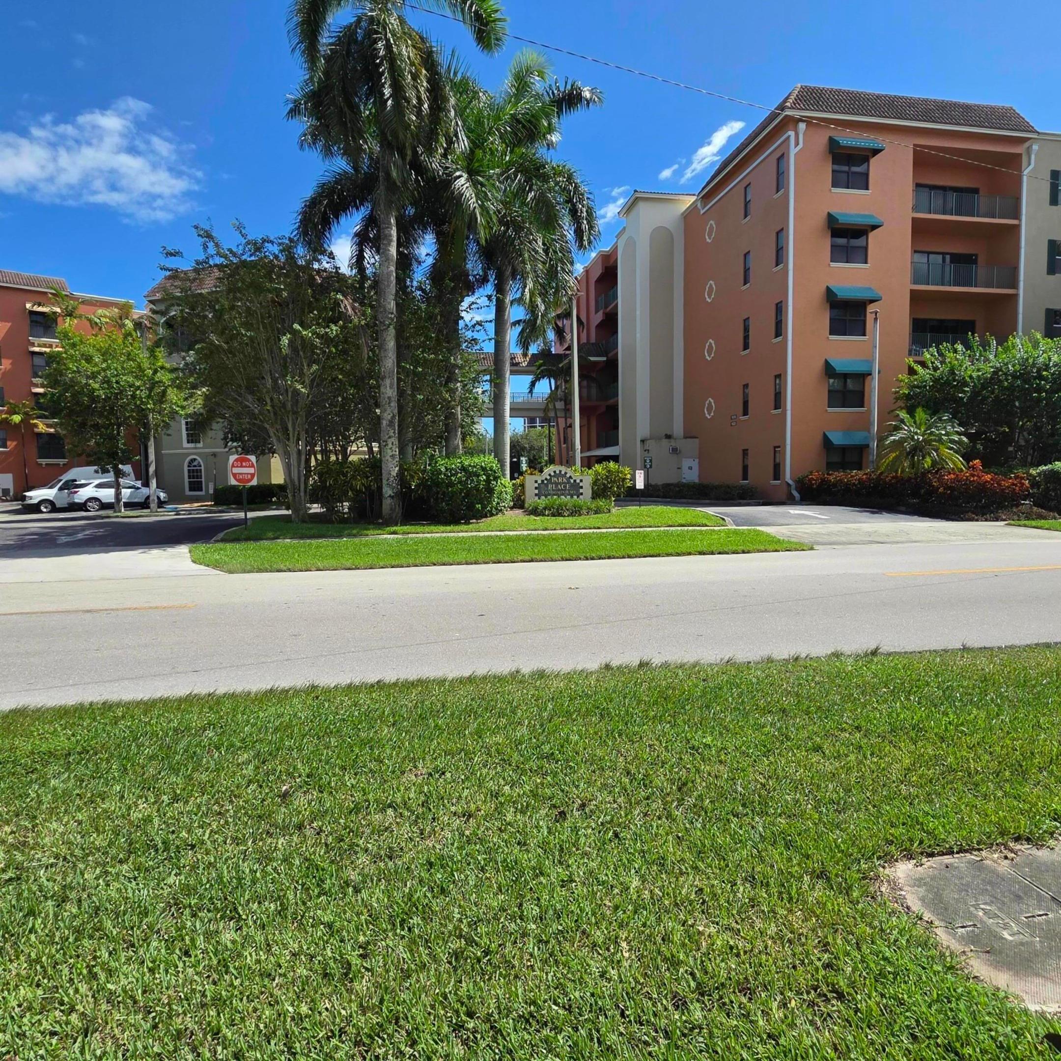 1640 Presidential Way, West Palm Beach, FL 33401, West Palm Beach