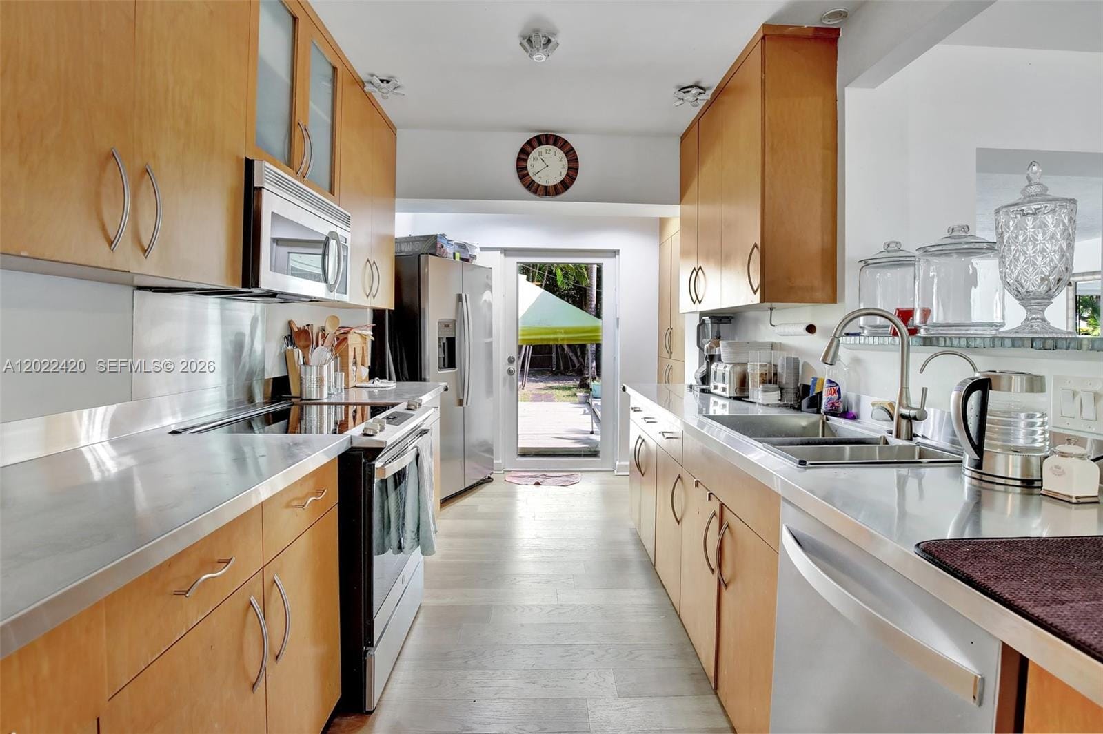 1523 Dewey Street — photo 6