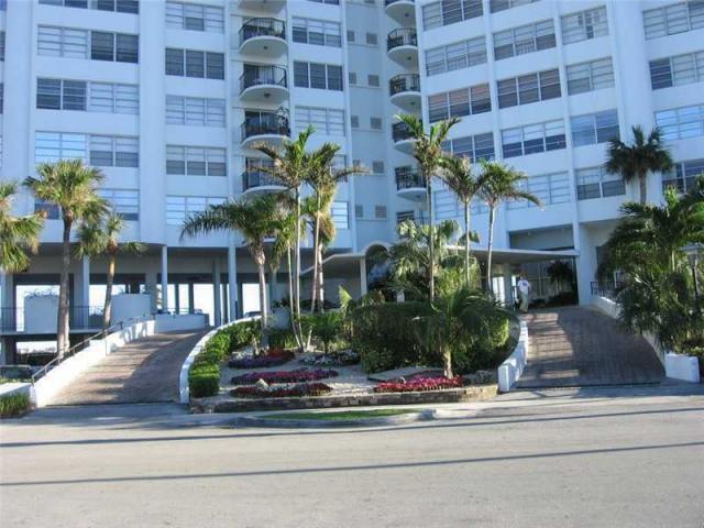 11930 N Bayshore Drive N 706, North Miami, FL 33181, North Miami