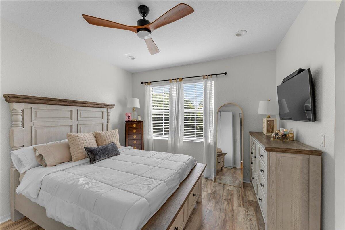 128 Lake Monterey Circle, Boynton Beach, FL 33426 photo 17