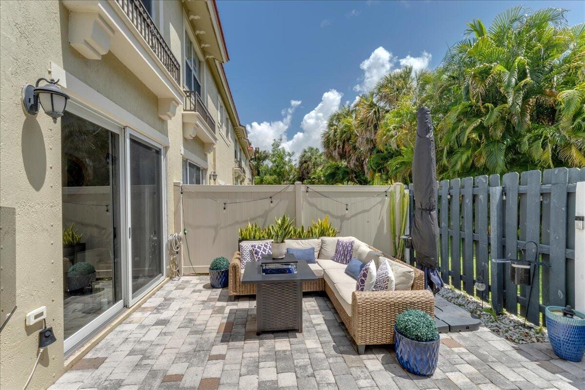 128 Lake Monterey Circle, Boynton Beach, FL 33426 photo 30