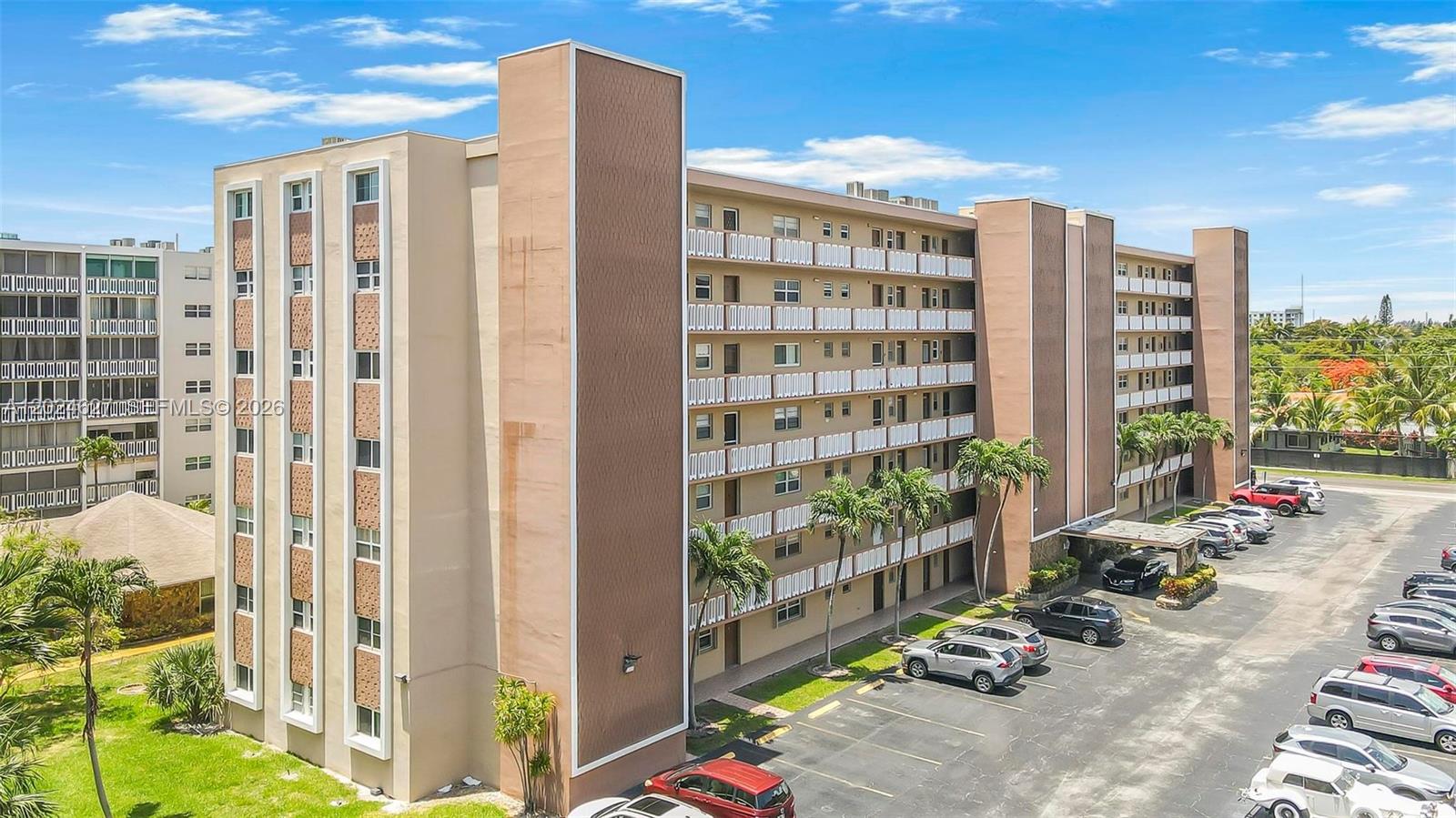 500 NE 12th Avenue 407, Hallandale Beach, FL 33009, Hallandale Beach