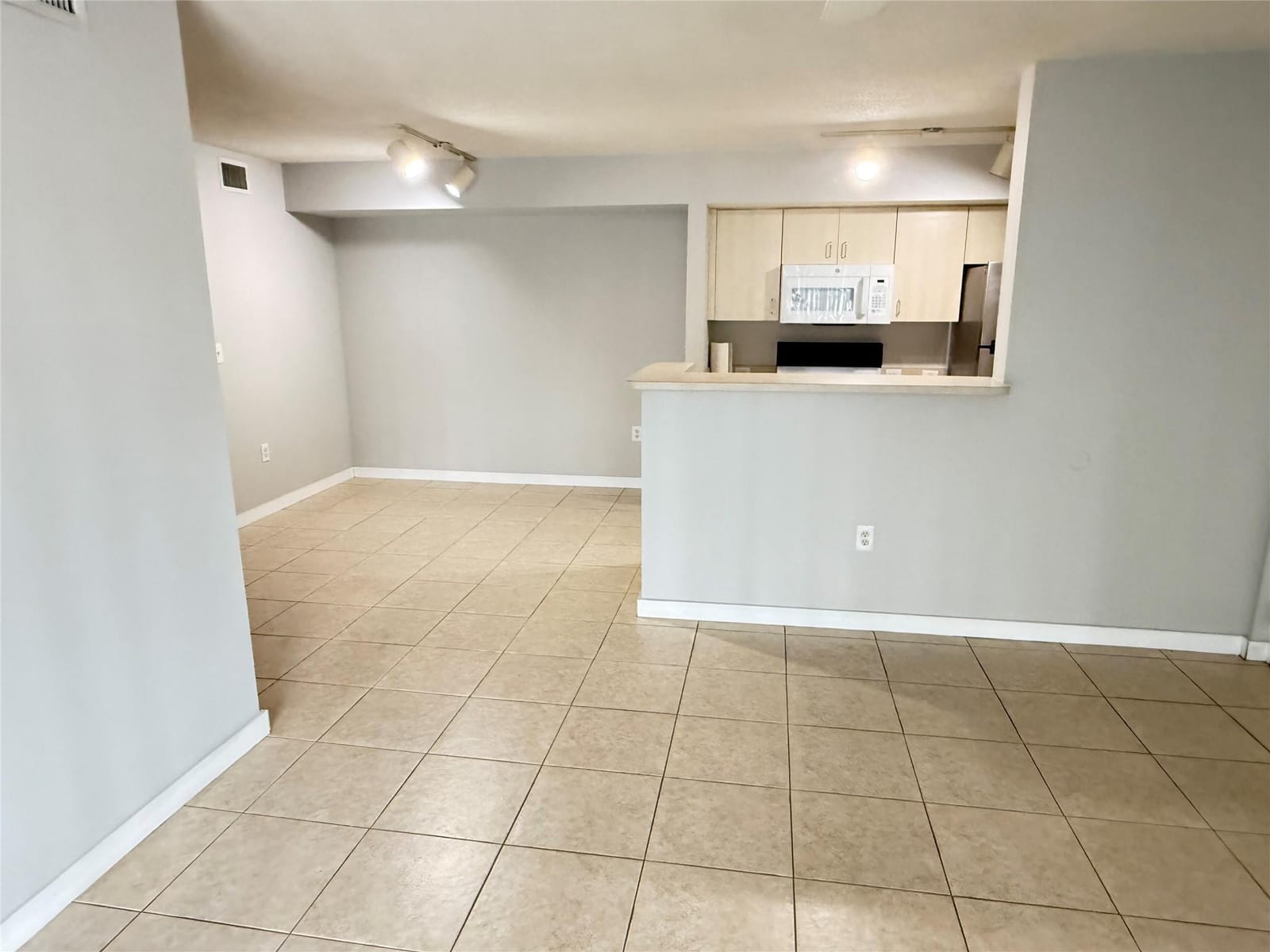 11165 SW 6th Street 204 — photo 4