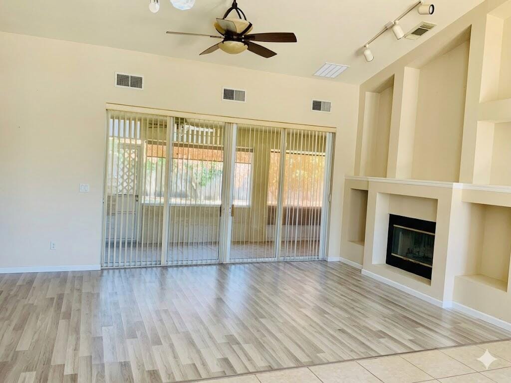 485 SW Dagget Avenue — photo 3