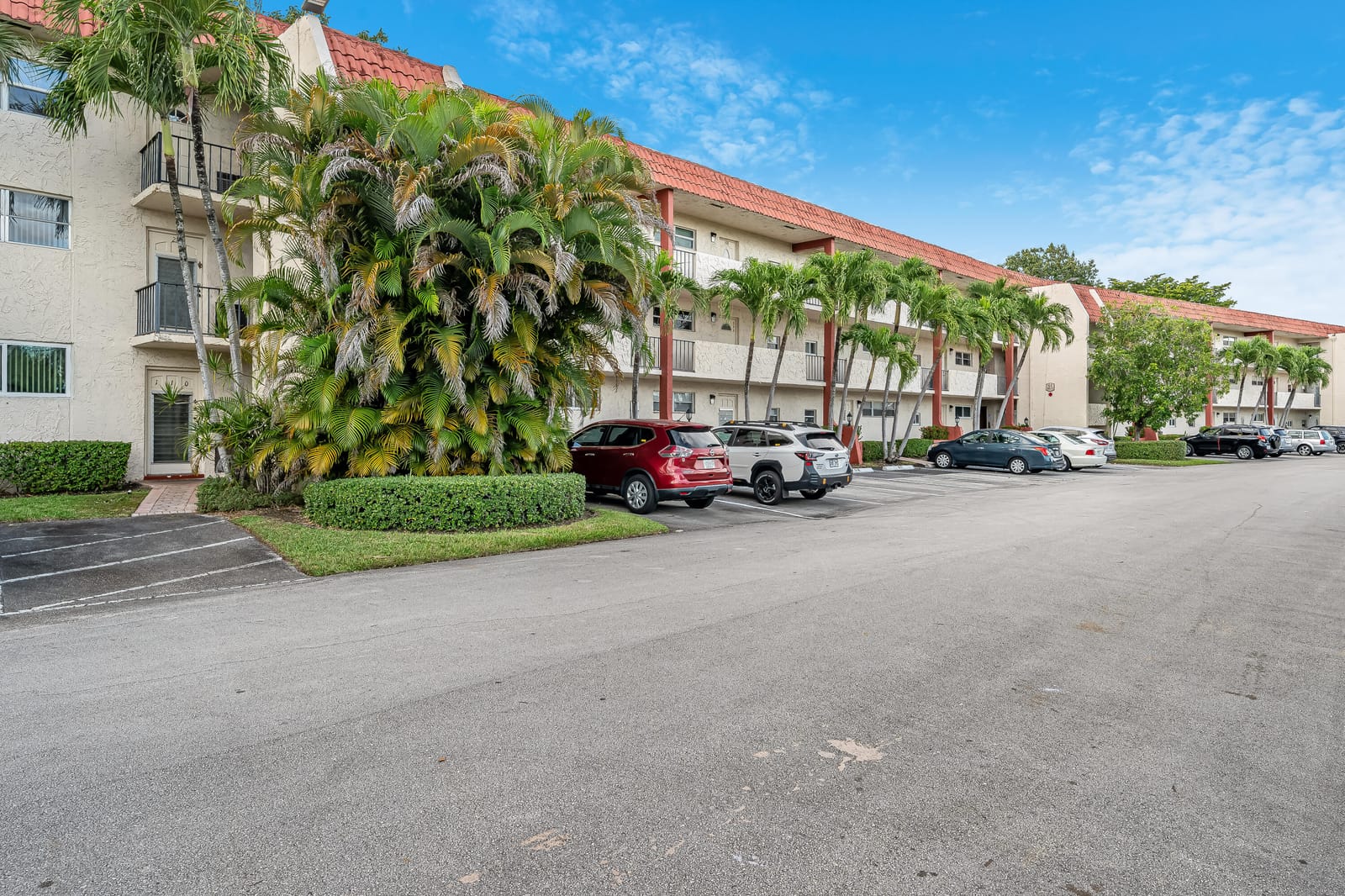 8911 S Hollybrook Boulevard 306, Pembroke Pines, FL 33025 photo 19