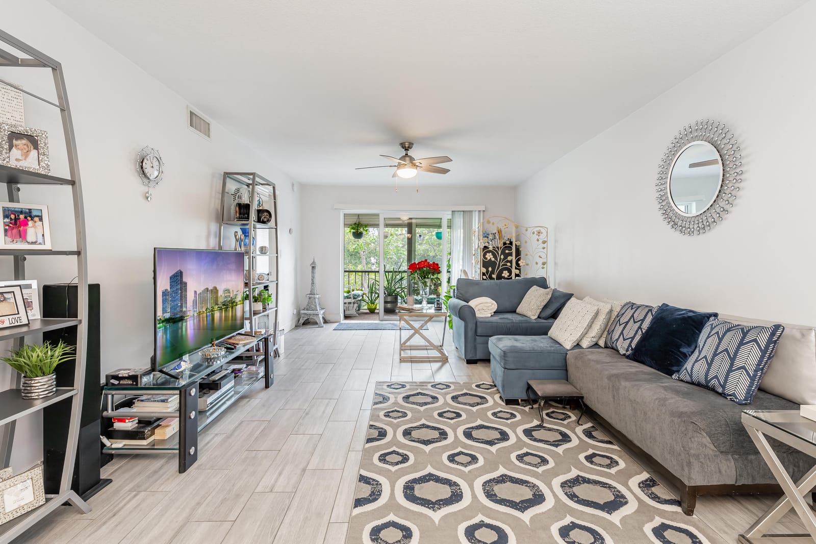 8911 S Hollybrook Boulevard 306, Pembroke Pines, FL 33025 photo 10