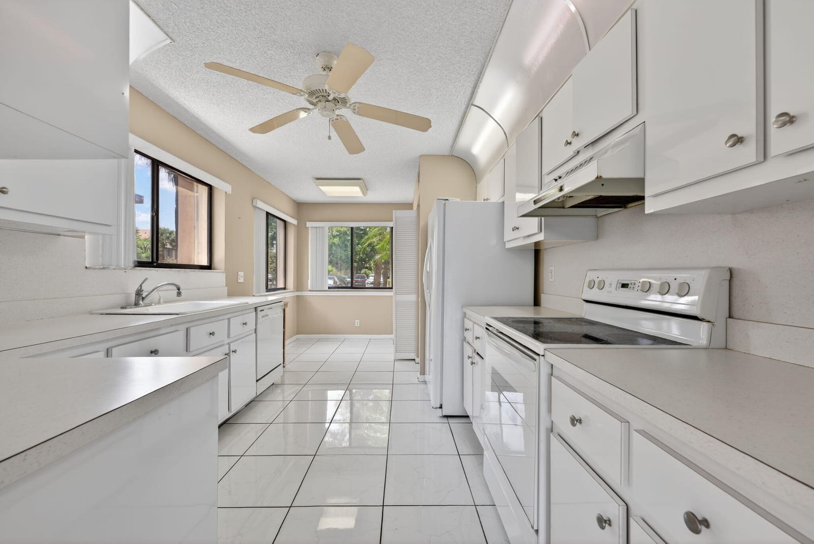 2240 SW 92nd Terrace 2402, Davie, FL 33324 photo 28