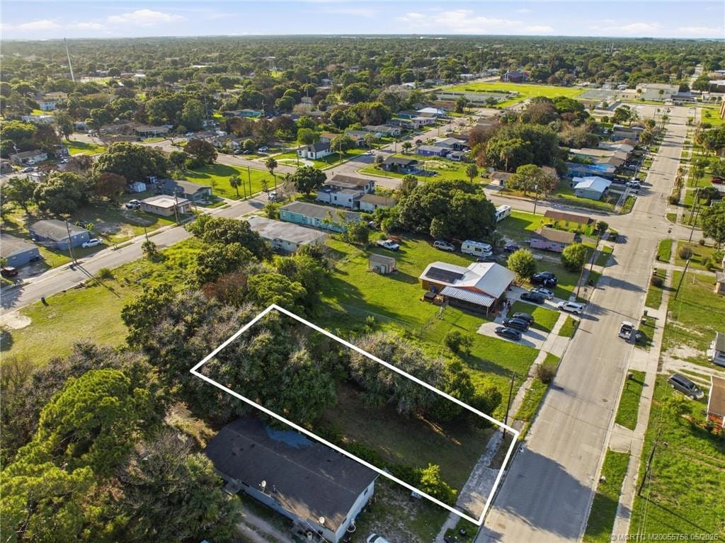 701 N 19th Street, Fort Pierce, FL 34950 photo 3