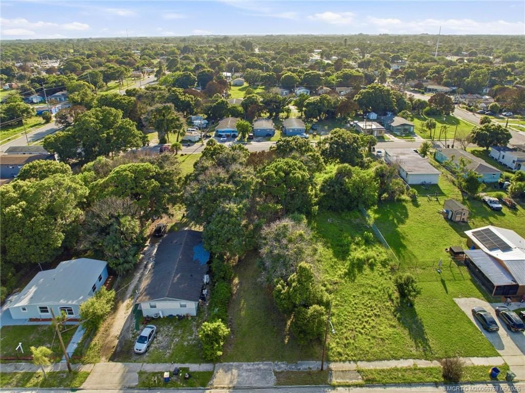 701 N 19th Street, Fort Pierce, FL 34950 photo 5
