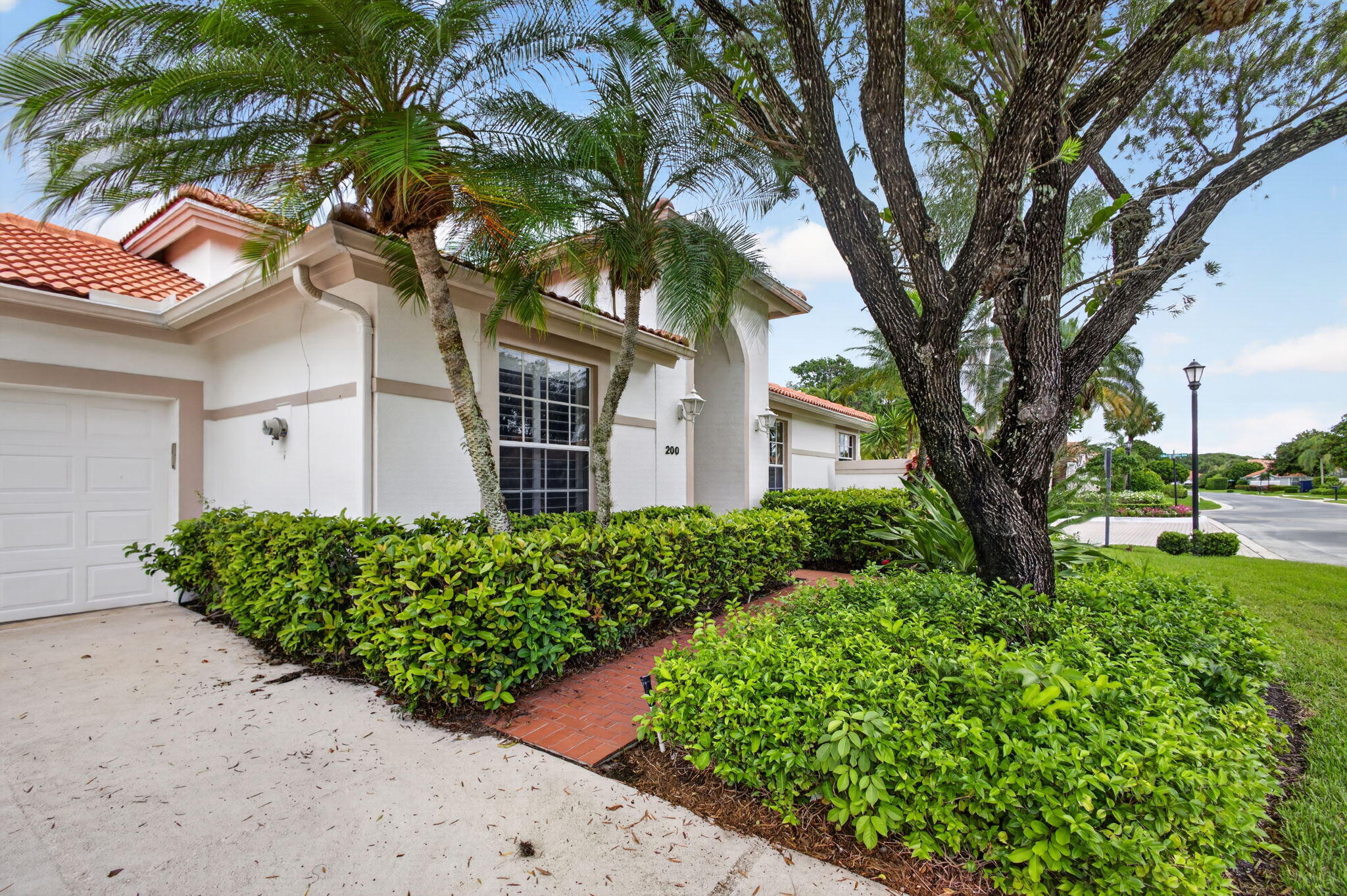 200 Eagleton Estates Boulevard — photo 4
