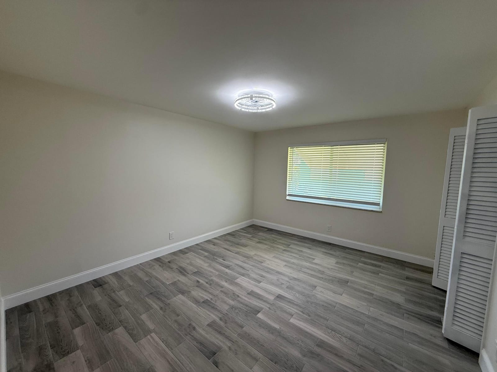 255 South Boulevard D — photo 8