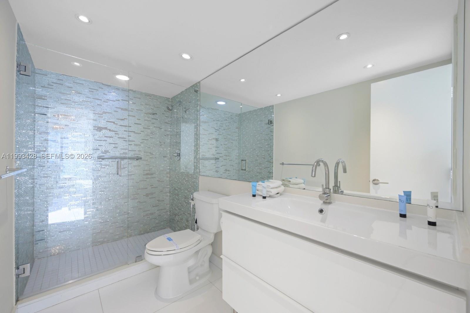 19370 Collins Avenue 916, Sunny Isles Beach, FL 33160 photo 15