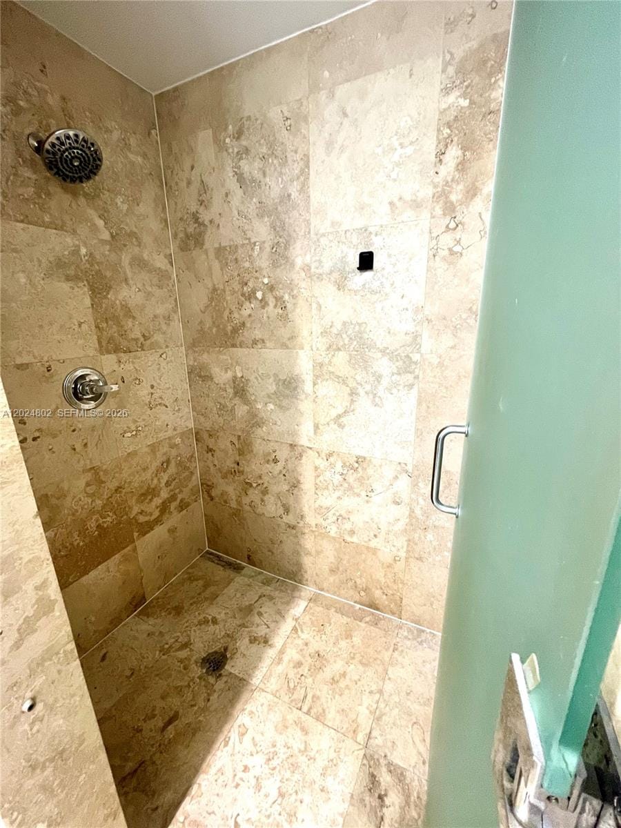 935 Euclid Avenue 6 — photo 12