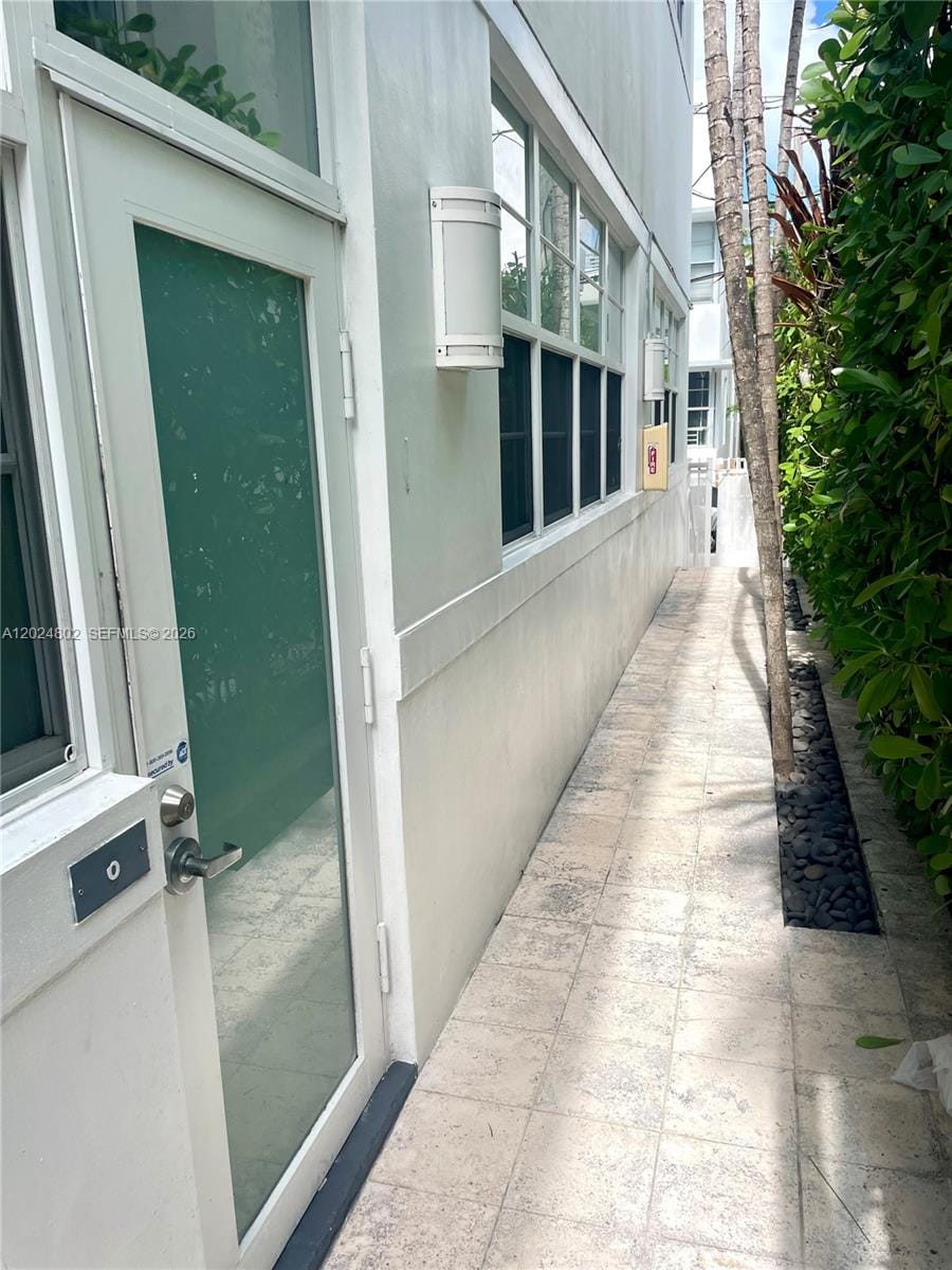 935 Euclid Avenue 6 — photo 6