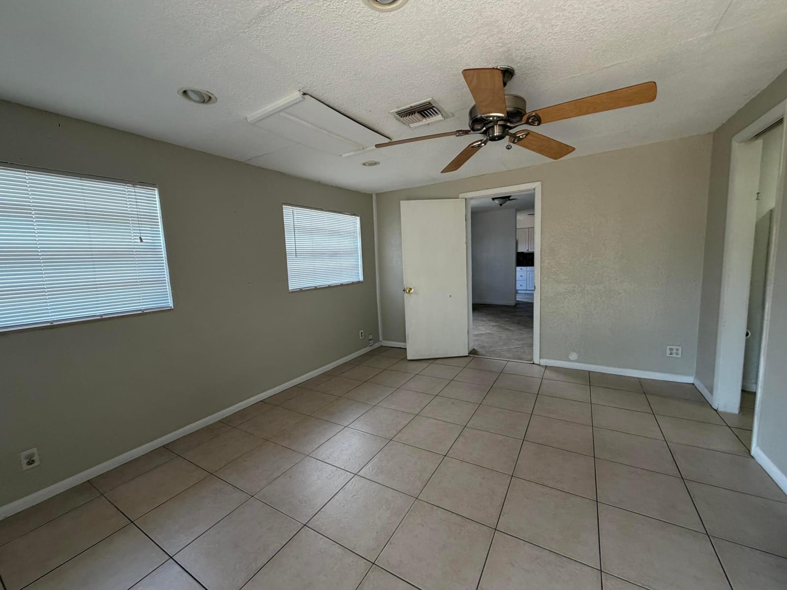 4250 NE 12th Avenue, Pompano Beach, FL 33064 photo 21