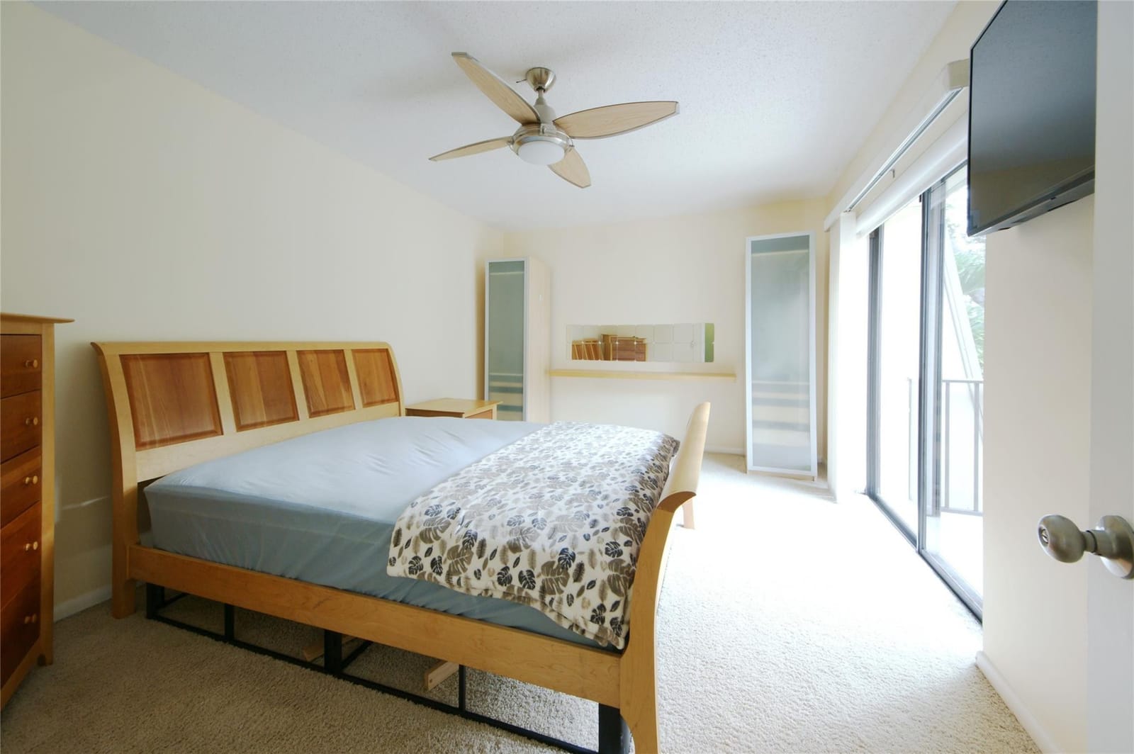 1700 Embassy Drive 504 — photo 9