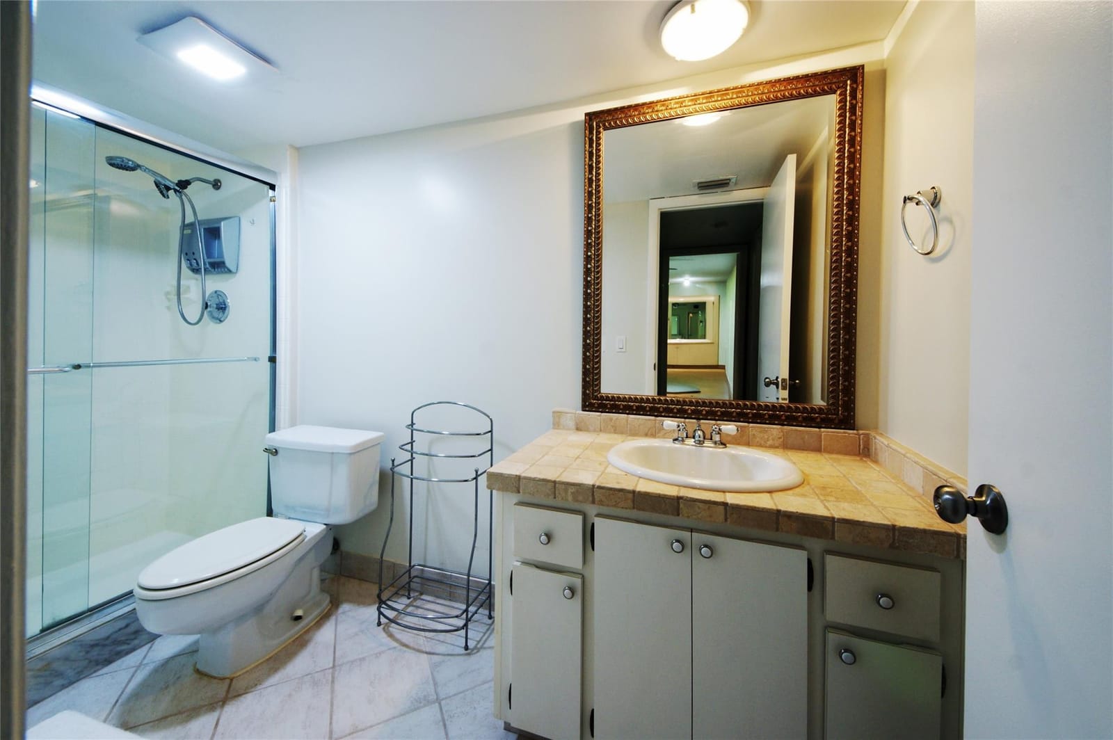 1700 Embassy Drive 504 — photo 10