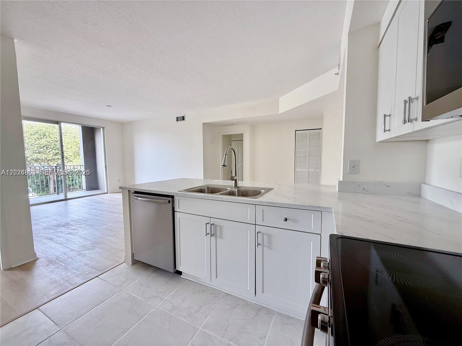 6851 SW 44th Street 207, Miami, FL 33155, Miami