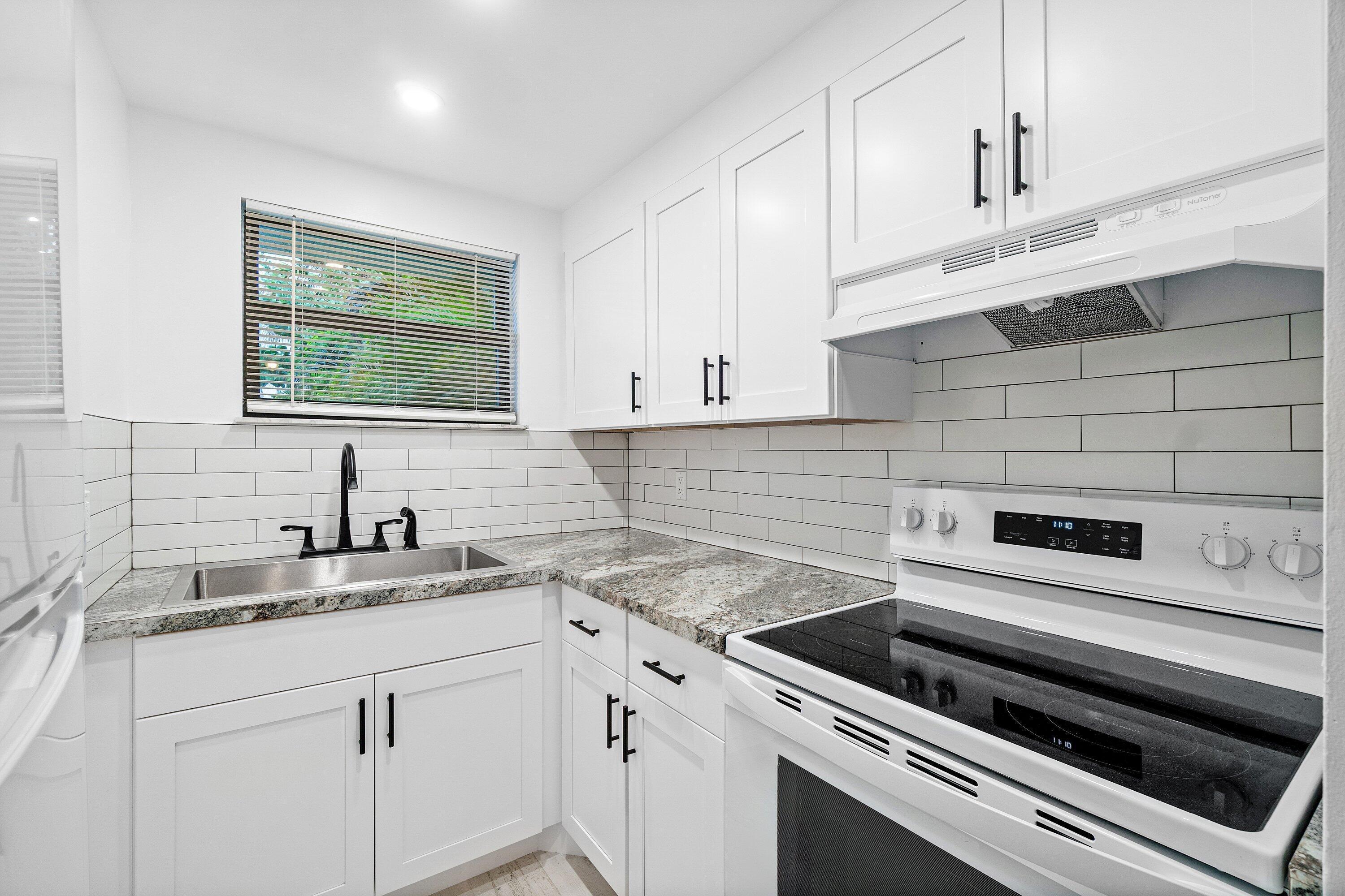 626 N Federal Highway Unit 3, Lake Worth Beach, FL 33460, Lake Worth Beach
